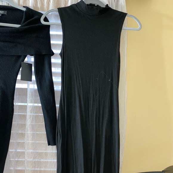 Dresses - Picture 4 of 4